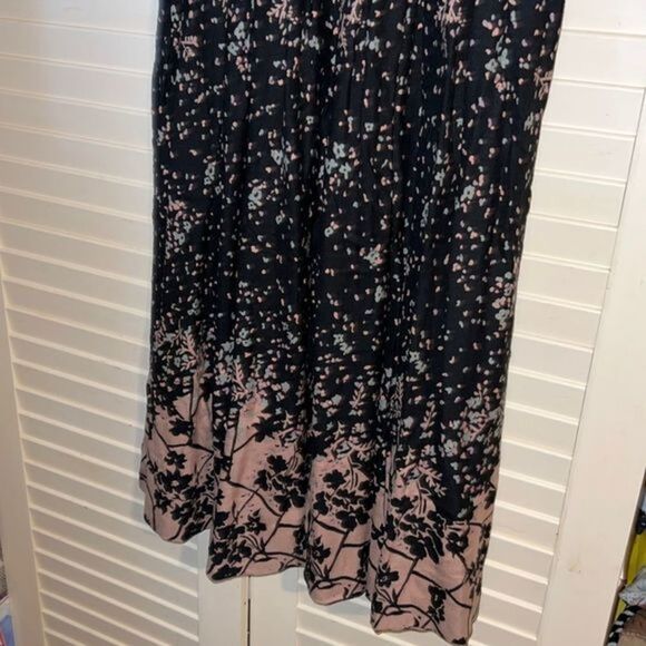 Classic 1980s Floral pleated skirt - Picture 2 of 7